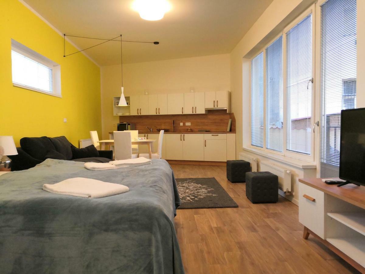 Apartment Folimanka R57 | Praguestars